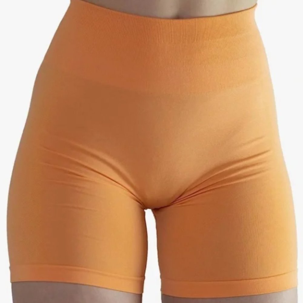 Aurola - papaya shorts